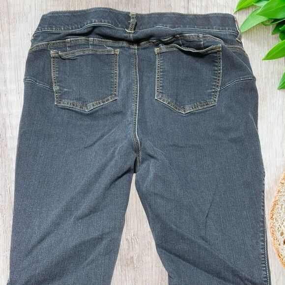 Torrid Womens Premium Bombshell Skinny Jeans Denim Size 18 SHORT - Picture 5 of 11